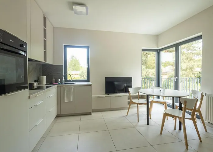 Brzeska 22 * وودج